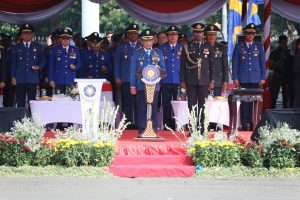 Surabaya, 1 Maret 2024, Menteri Dalam Negeri Muhammad Tito Karnavian bertindak sebagai inspektur upacara Pelaksanaan HUT Pemadam Kebakaran ke-105 di Kota Surabaya.
