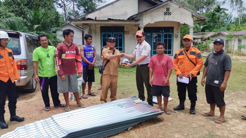 Angin puting beliung menerjang 51 rumah warga di 2 Desa di Kabupaten Belitung